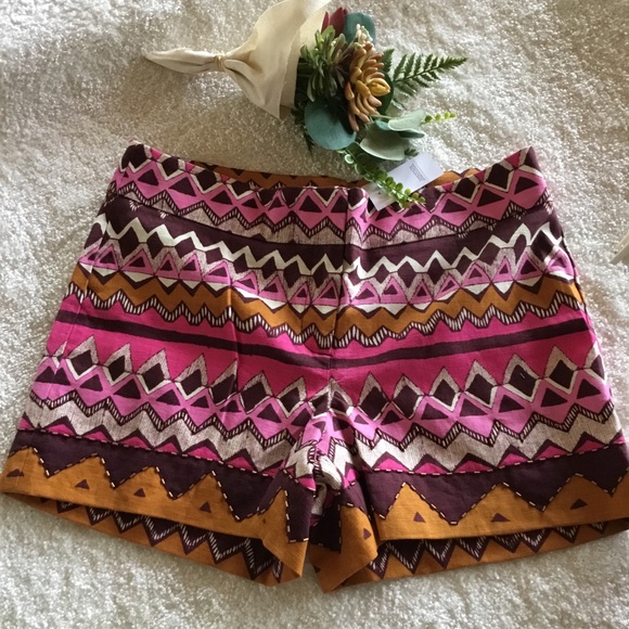 LOFT Pants - LOFT SIZE 6 SHORTS NWT